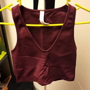 Athleta aurora crop top burgundy ribbed